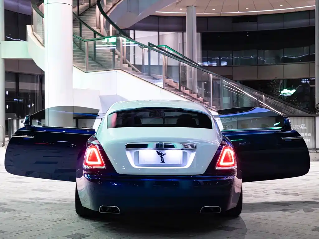 Rolls-Royce Wraith — фото 11