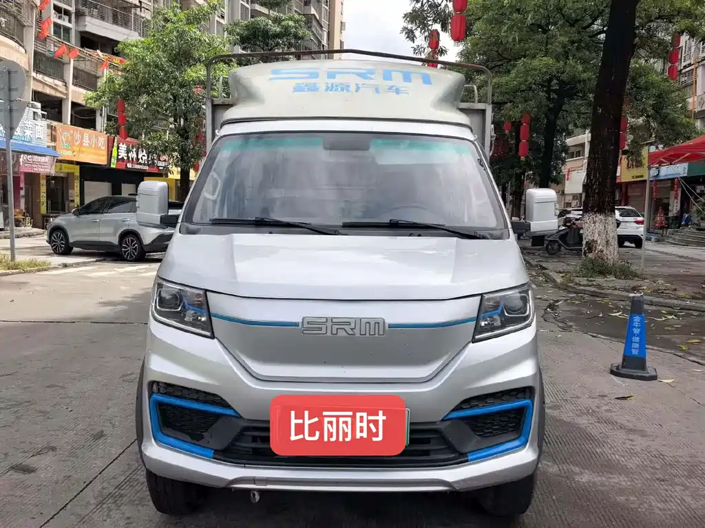 SRM Xinyuan T5L EV — фото 2