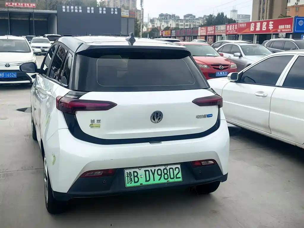 Dongfeng EV YOUNG Guang Xiaoxin — фото 5