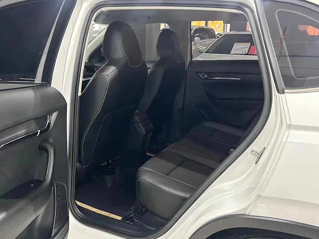 Skoda Kamiq — фото 10