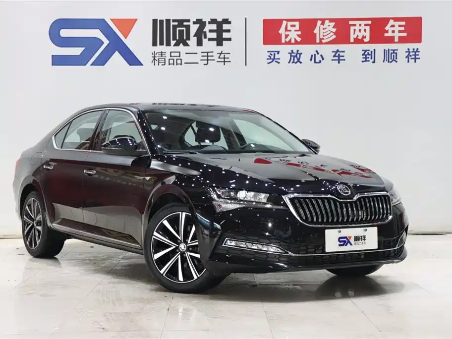 Skoda Superb — фото 3
