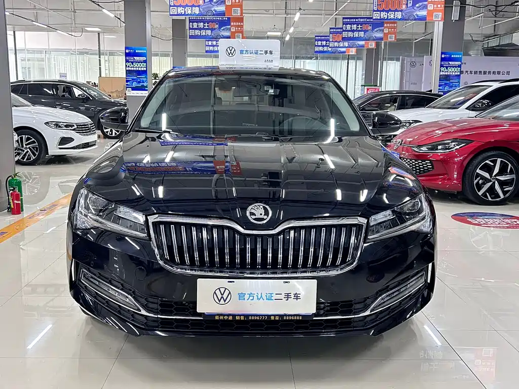 Skoda Superb — фото 2
