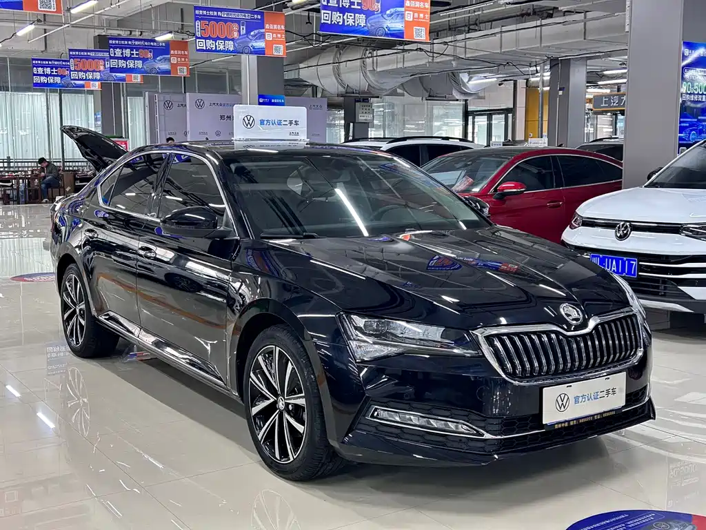 Skoda Superb — фото 3