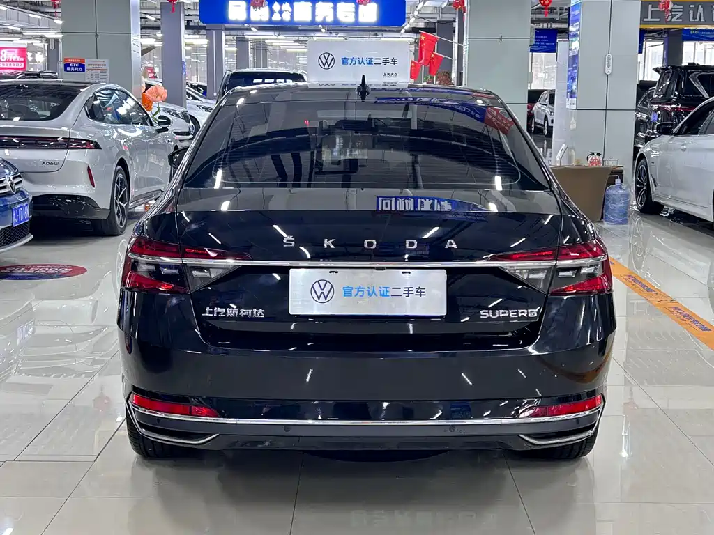 Skoda Superb — фото 7