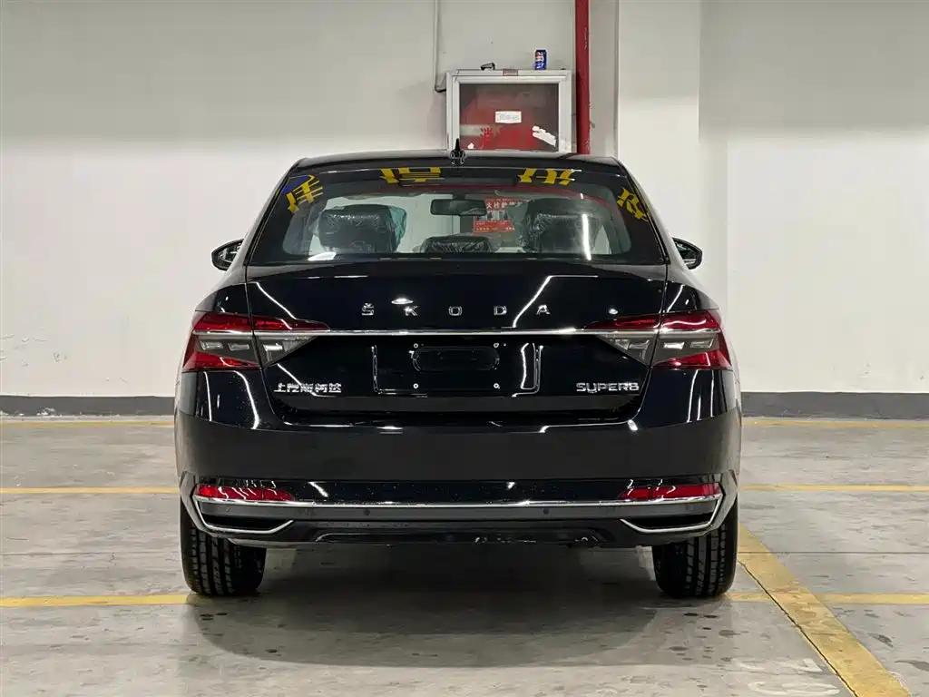 Skoda Superb — фото 6