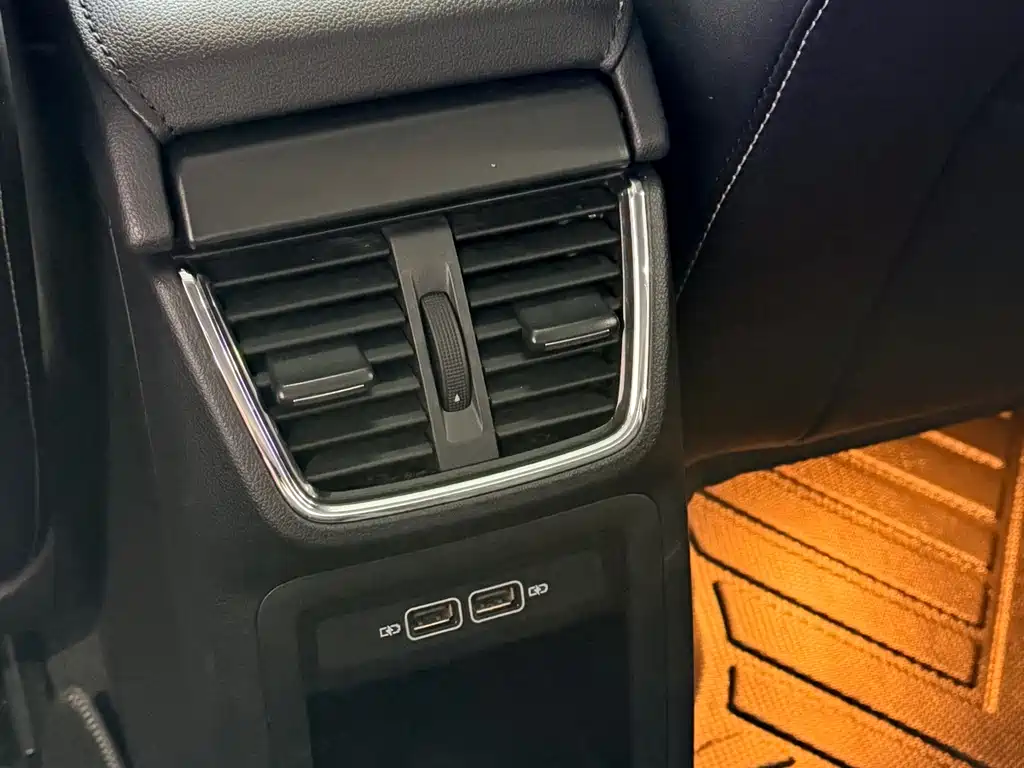 Skoda Octavia — фото 20