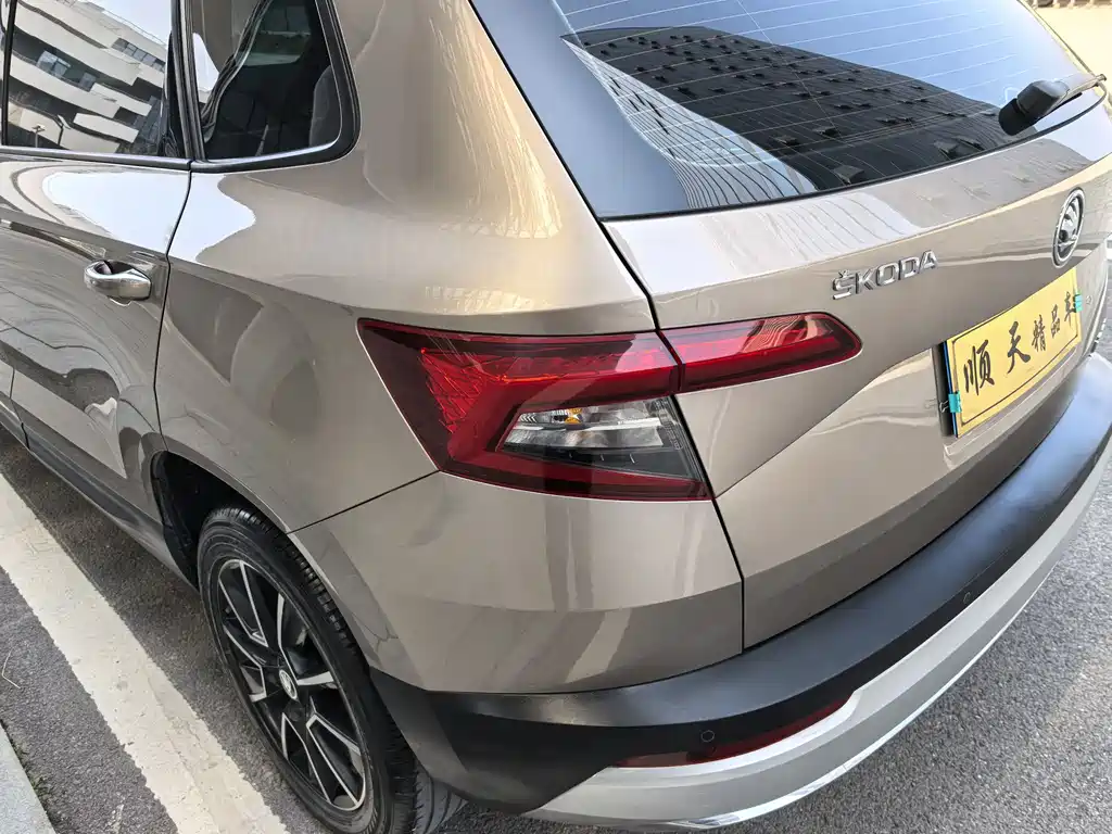Skoda Karoq — фото 10