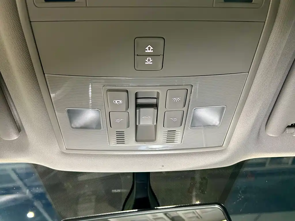Skoda Karoq — фото 23