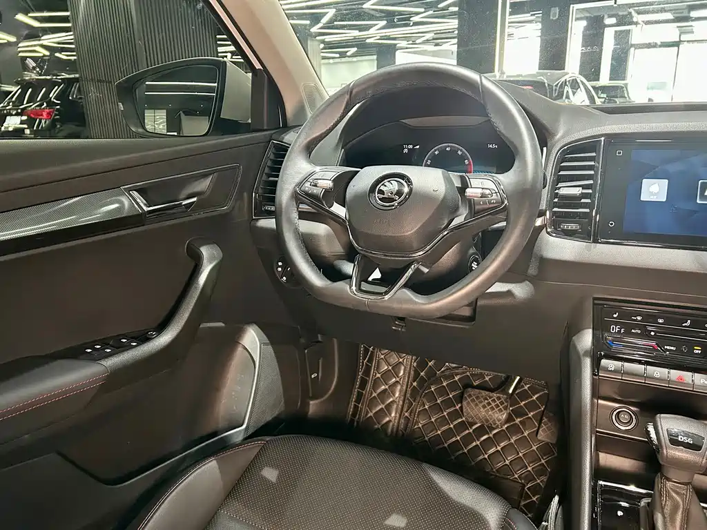 Skoda Karoq — фото 26