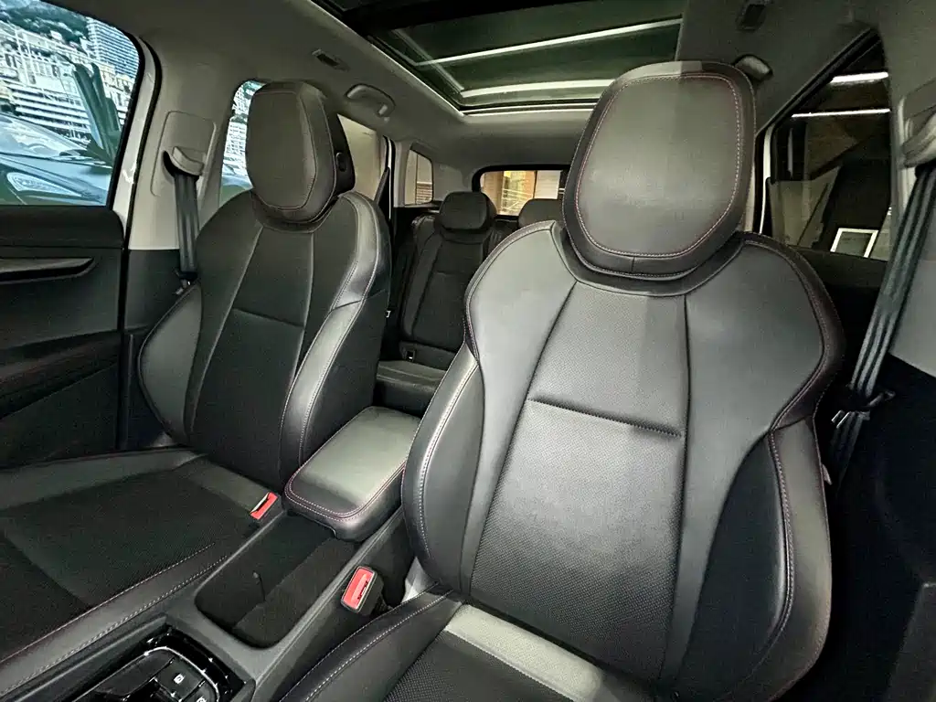 Skoda Karoq — фото 10
