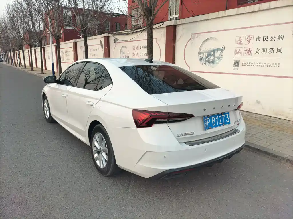 Skoda Octavia — фото 4