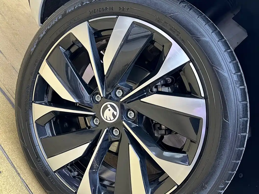 Skoda Karoq — фото 20