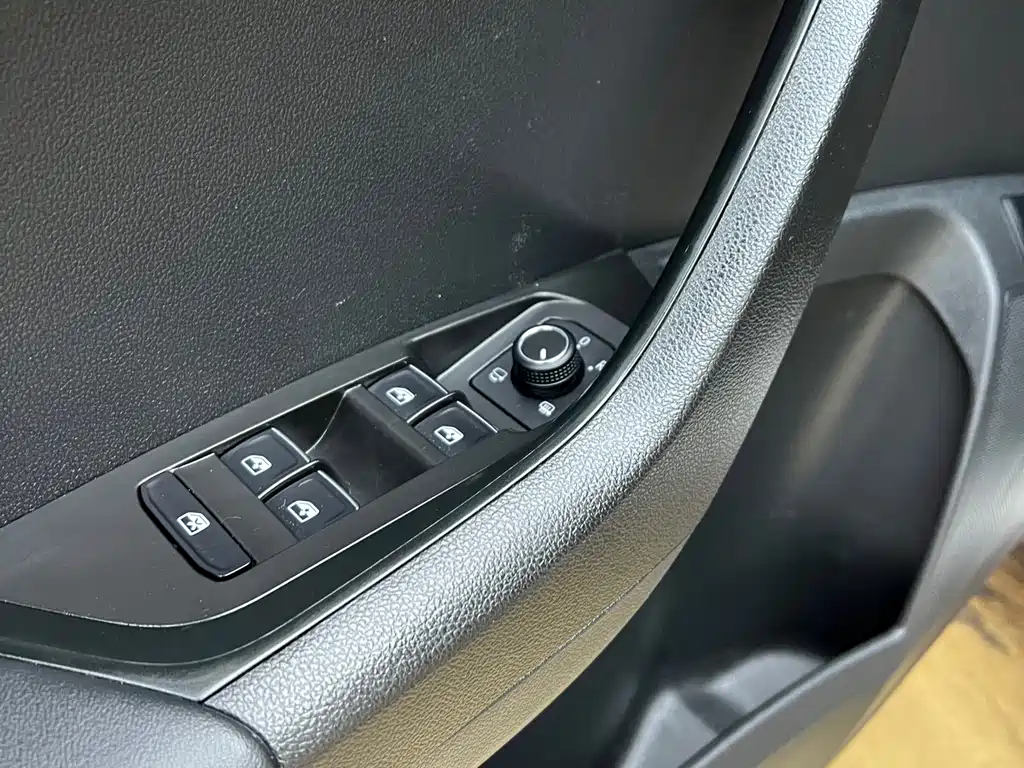 Skoda Karoq — фото 10