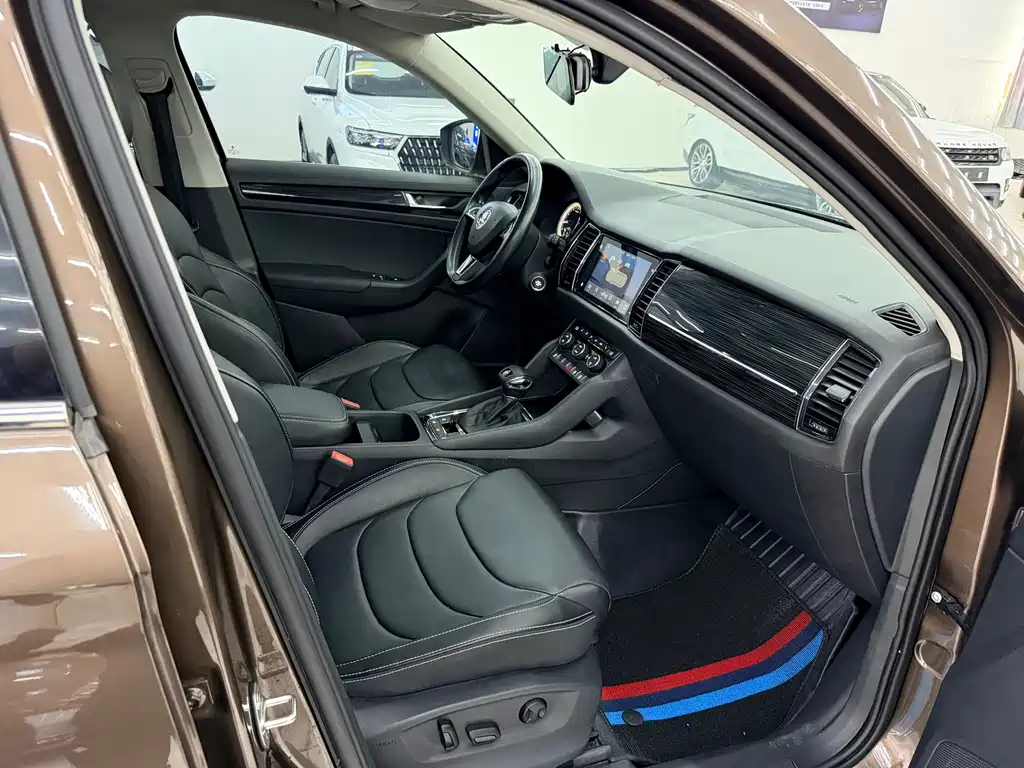 Skoda Kodiaq — фото 7