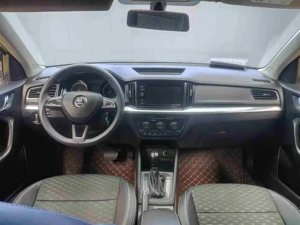 Skoda Kamiq — фото 5