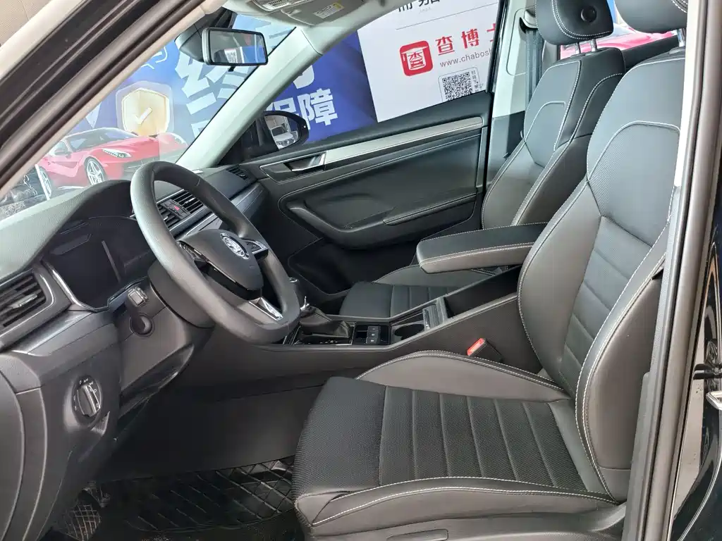 Skoda Superb — фото 8