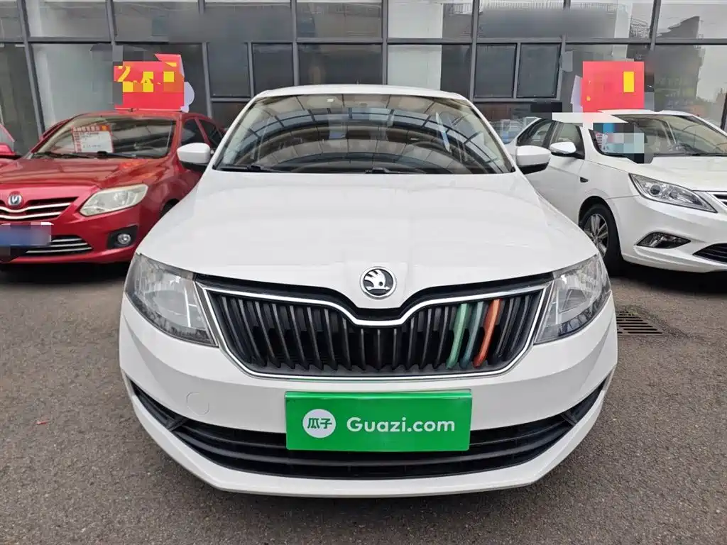 Skoda Rapid — фото 3