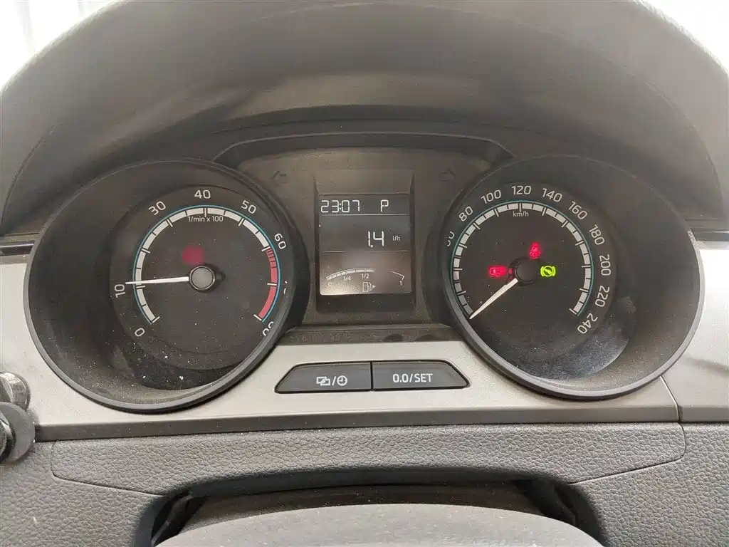 Skoda Rapid — фото 4
