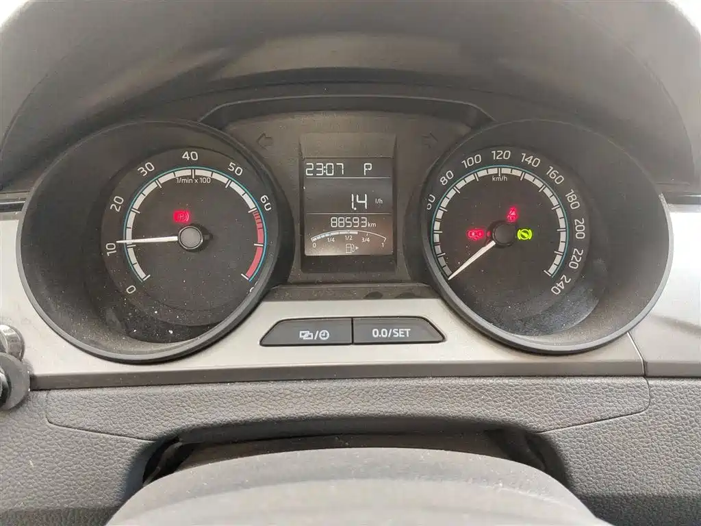 Skoda Rapid — фото 5