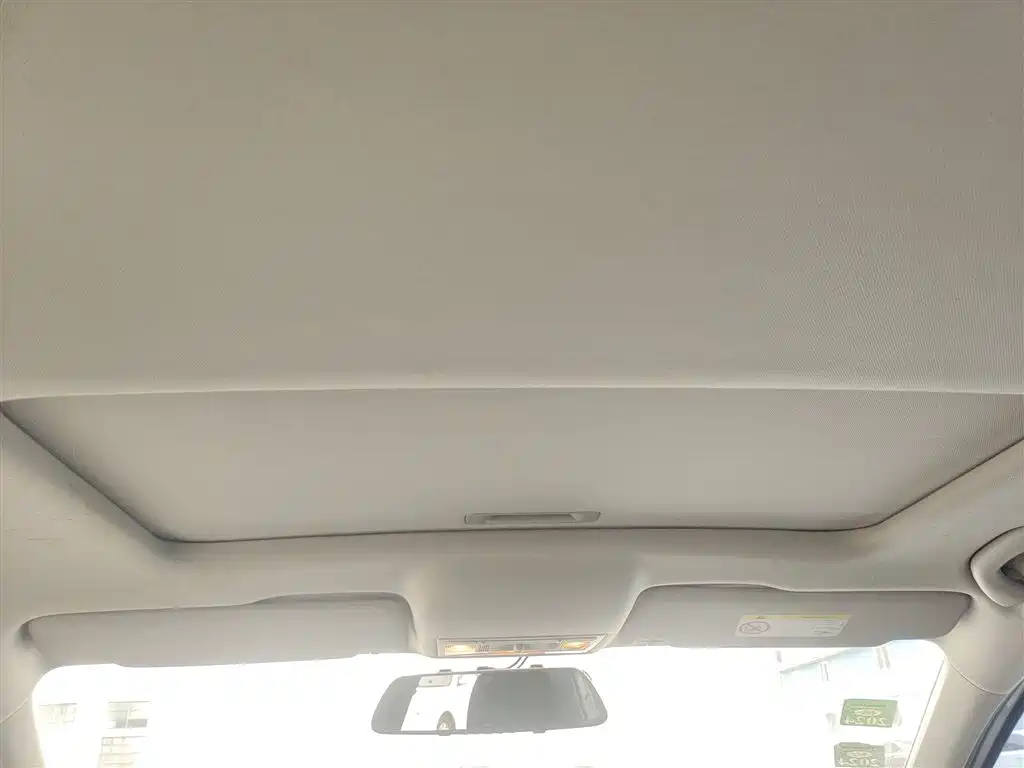 Skoda Rapid Spaceback — фото 14