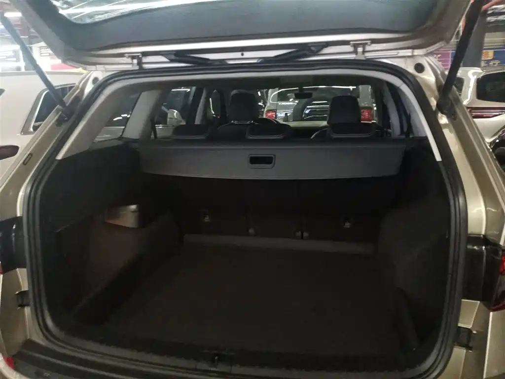 Skoda Kodiaq — фото 19