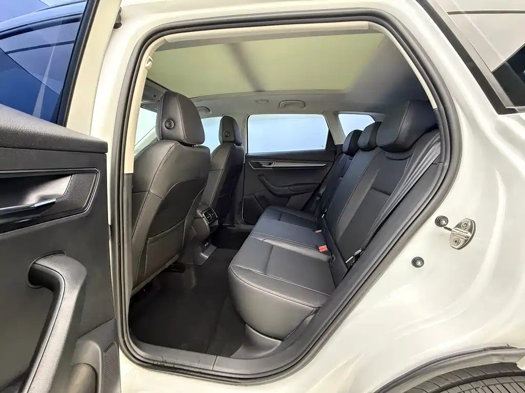 Skoda Karoq — фото 15