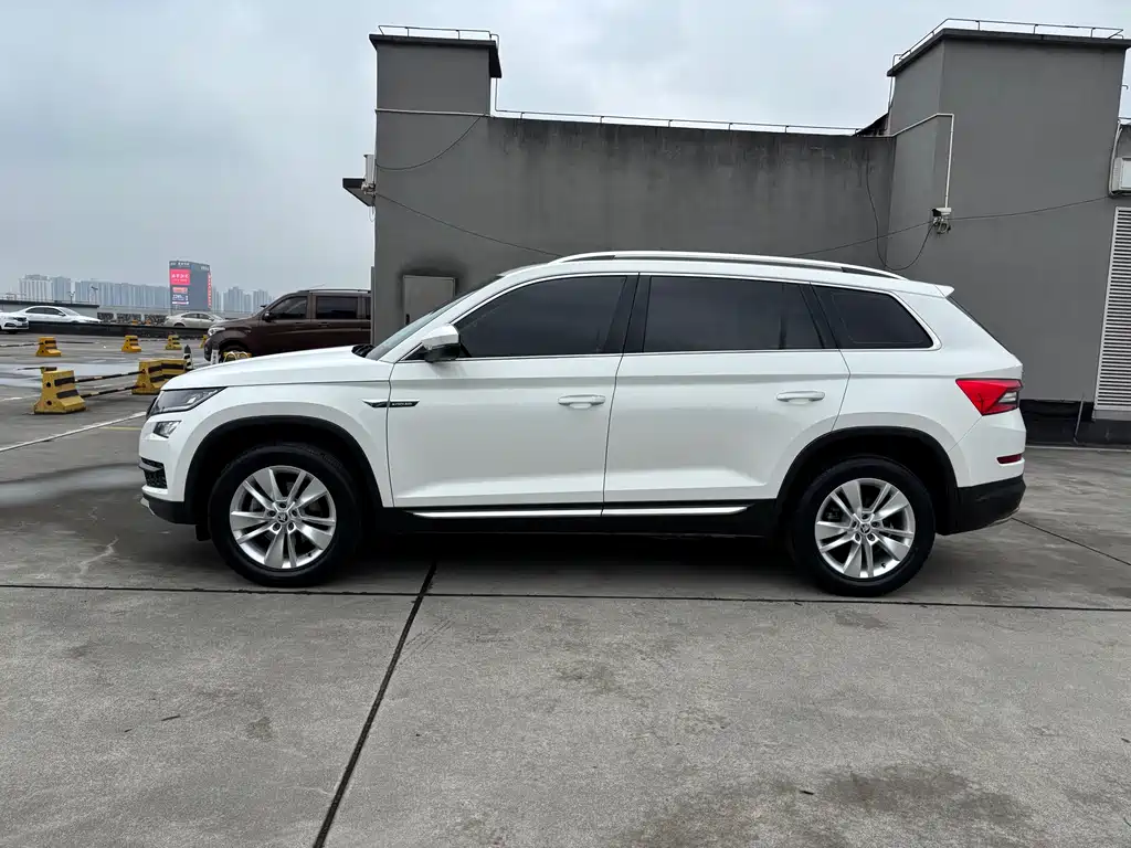 Skoda Kodiaq — фото 4