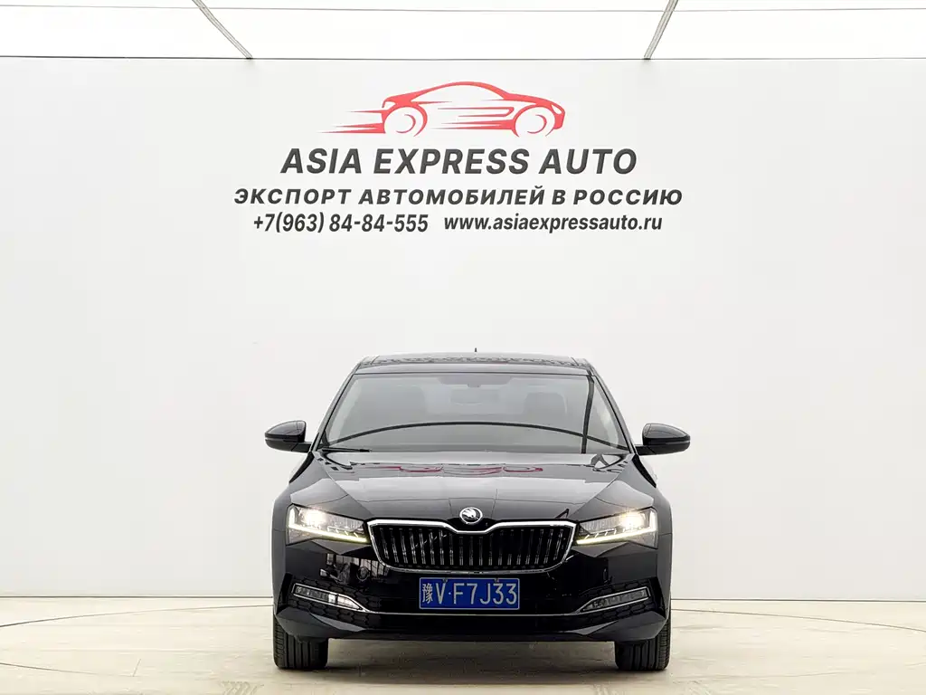 Skoda Superb — фото 2