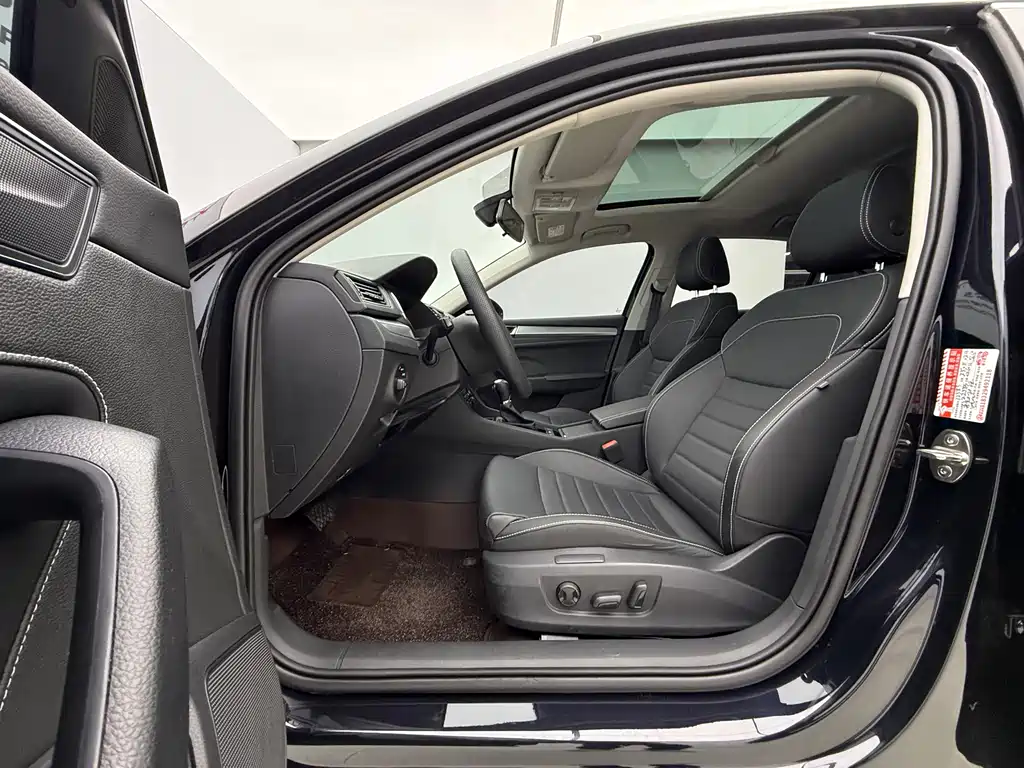 Skoda Superb — фото 20