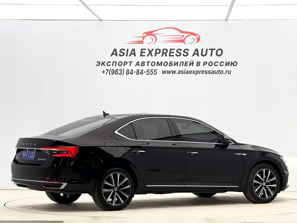 Skoda Superb — фото 4