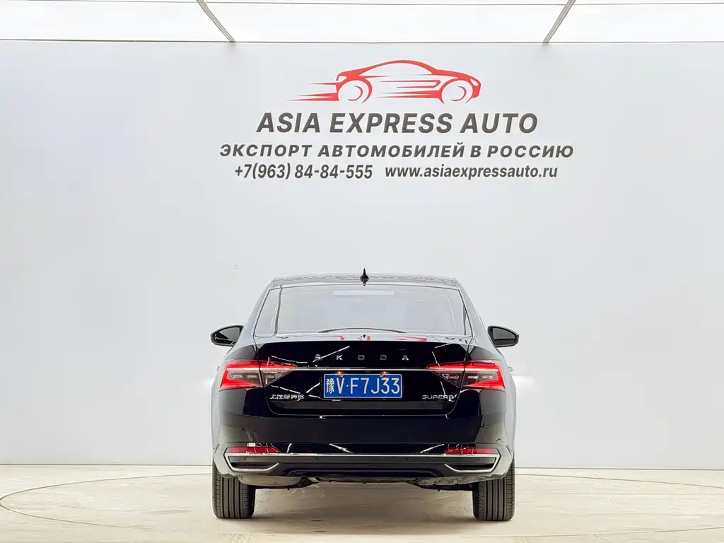 Skoda Superb — фото 5