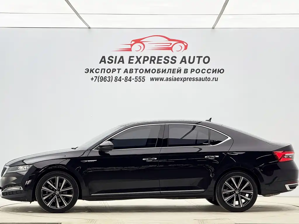 Skoda Superb — фото 7