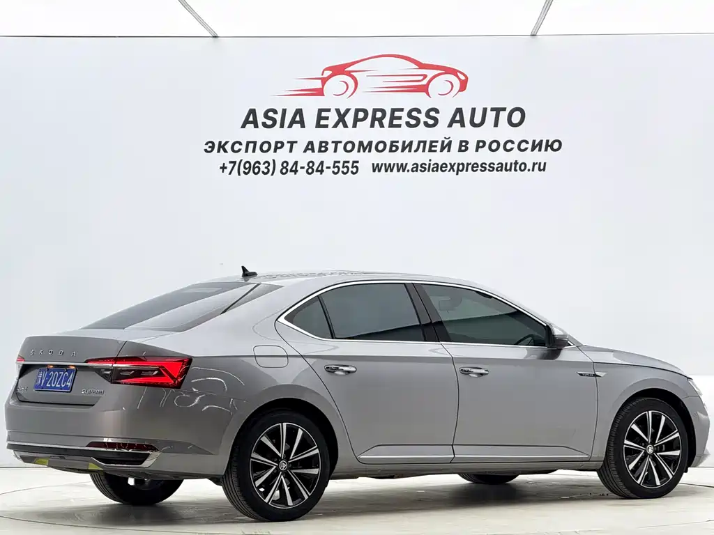 Skoda Superb — фото 4