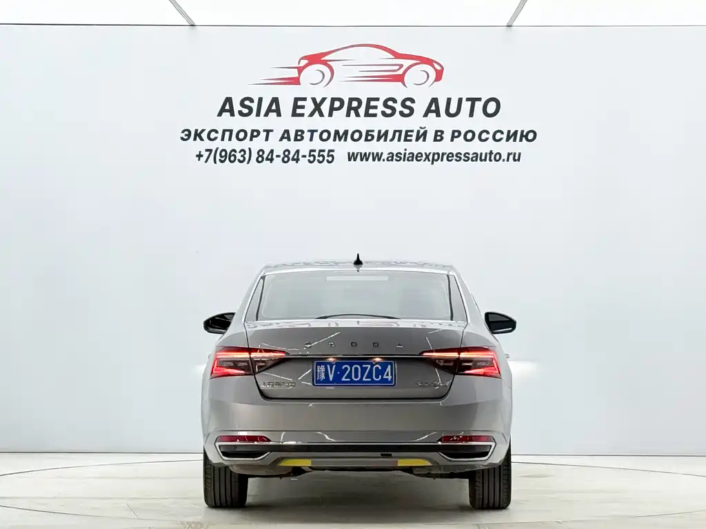 Skoda Superb — фото 5
