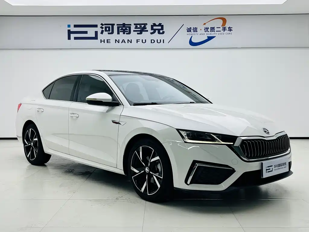 Skoda Octavia — фото 3