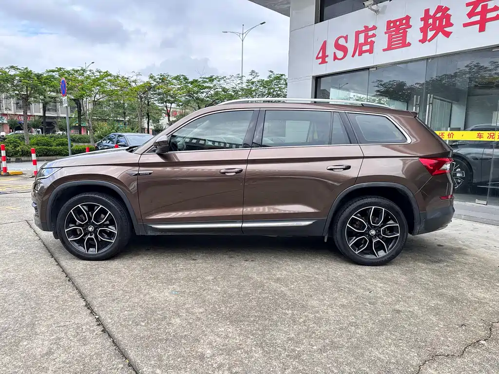 Skoda Kodiaq — фото 8