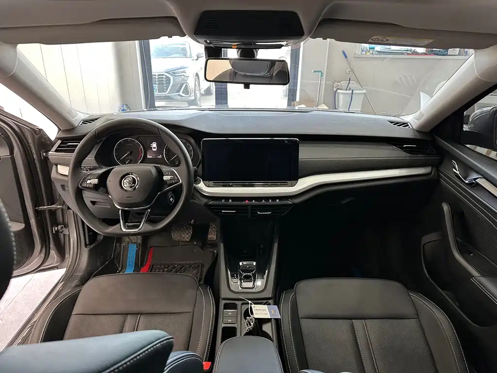 Skoda Octavia — фото 7