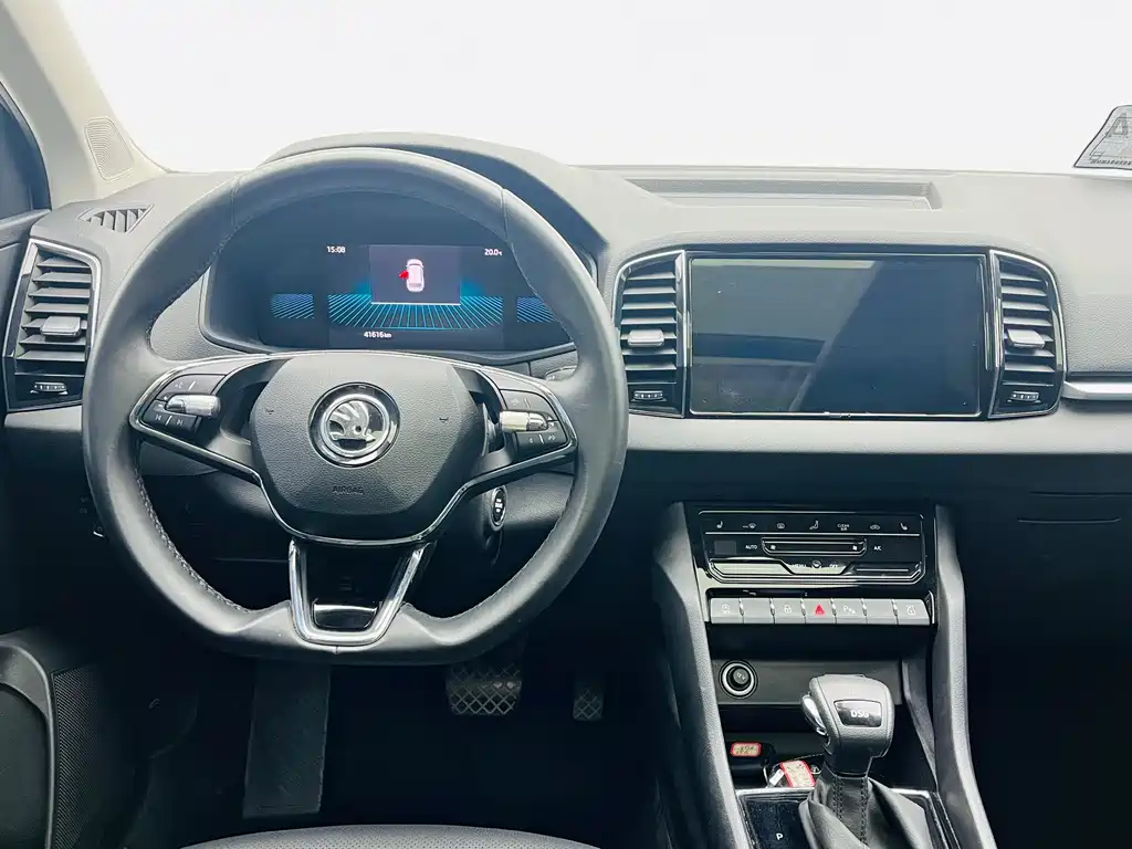 Skoda Karoq — фото 7