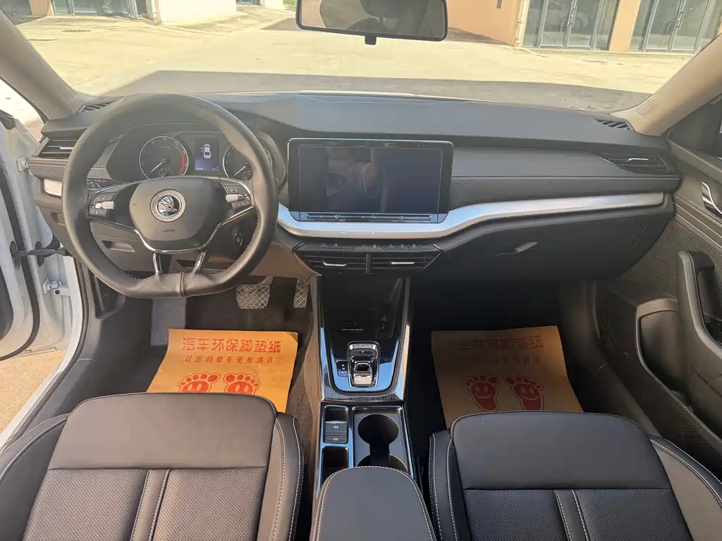 Skoda Octavia — фото 8