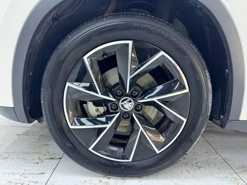 Skoda Kamiq — фото 8