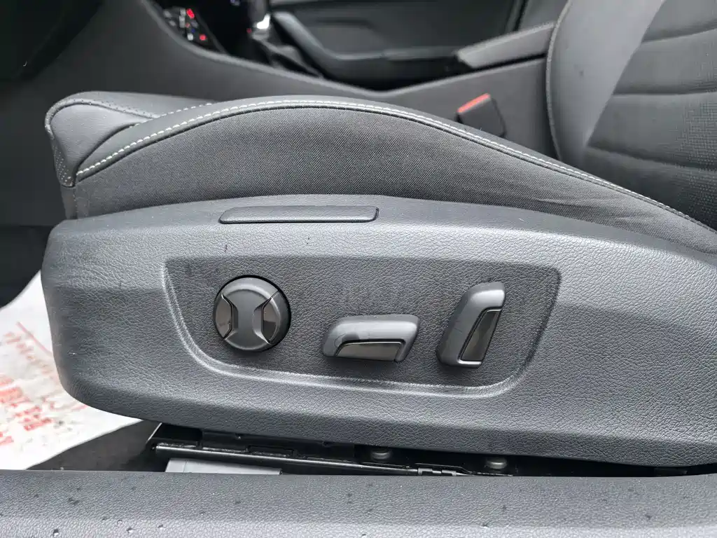 Skoda Superb — фото 19