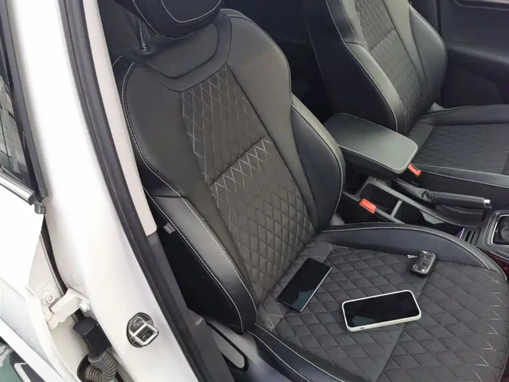 Skoda Karoq — фото 25