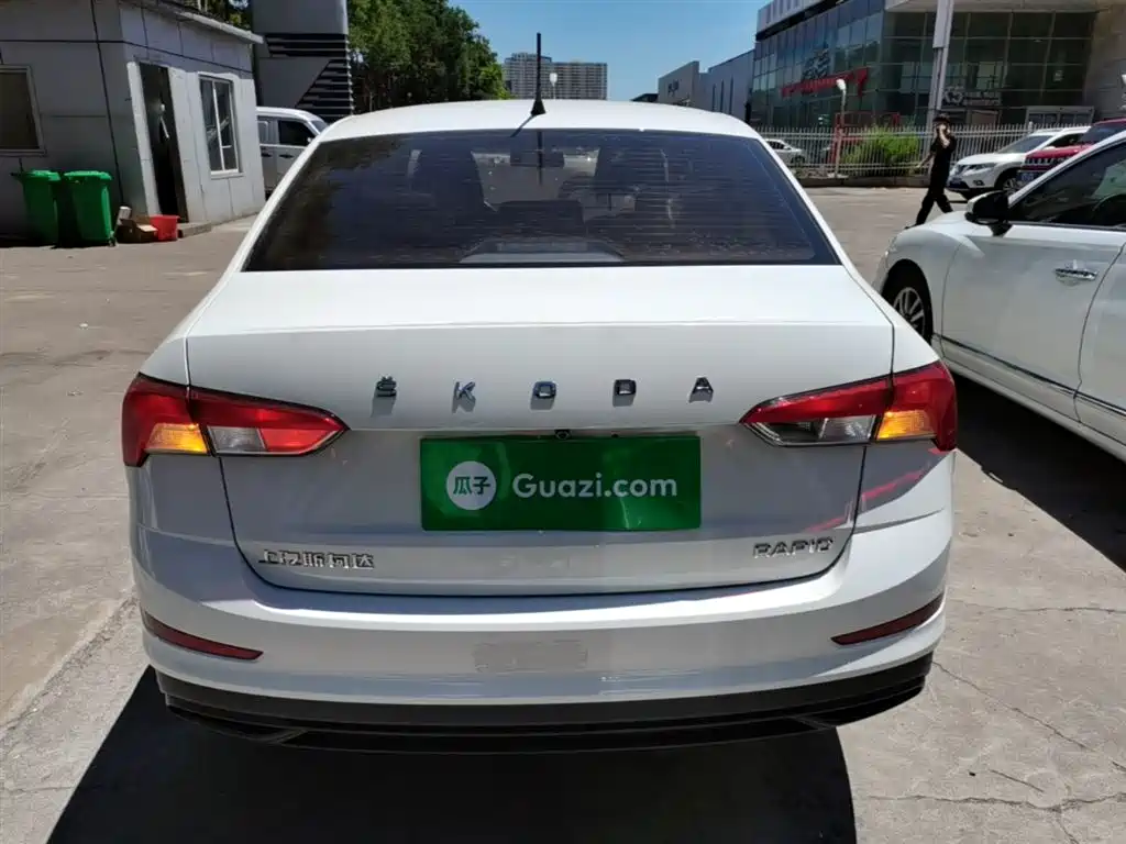 Skoda Rapid — фото 6