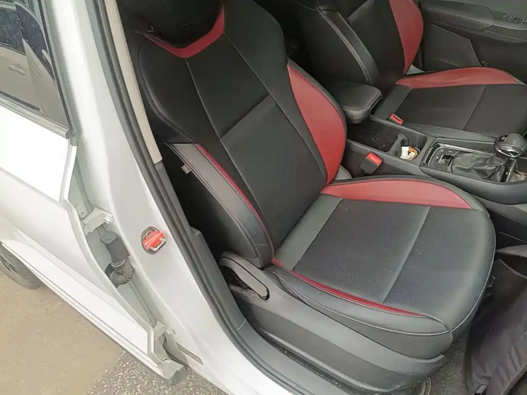 Skoda Karoq — фото 20