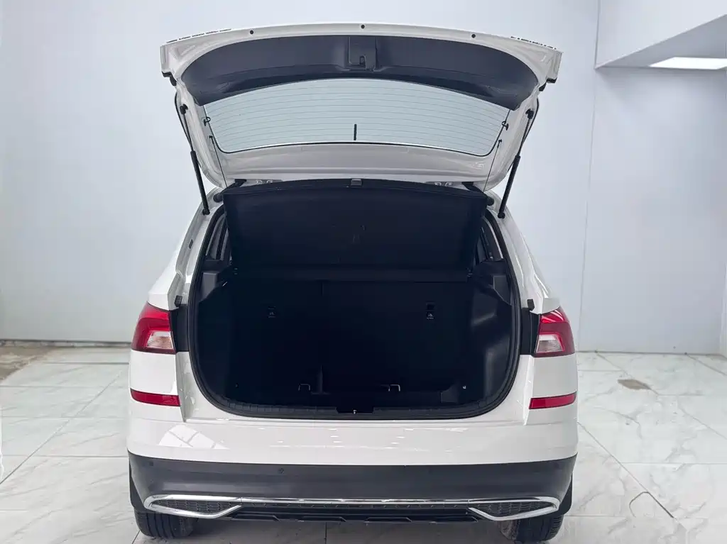 Skoda Kamiq — фото 15