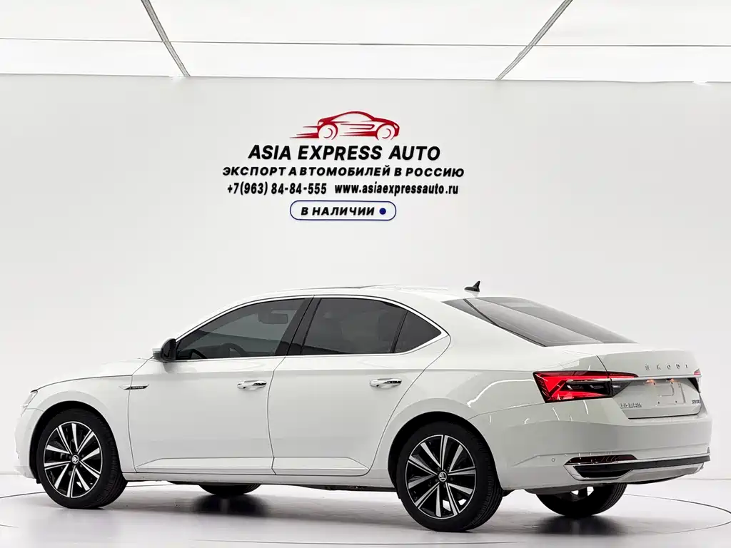 Skoda Superb — фото 6