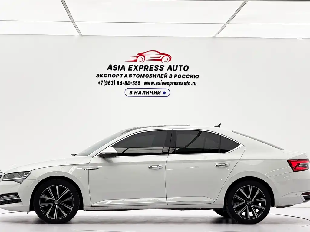 Skoda Superb — фото 7