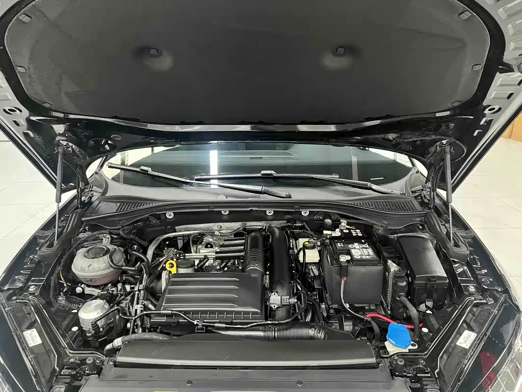 Skoda Superb — фото 17