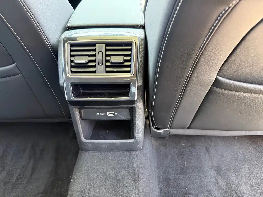 Skoda Superb — фото 20
