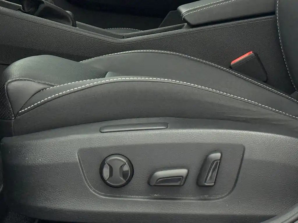 Skoda Superb — фото 24
